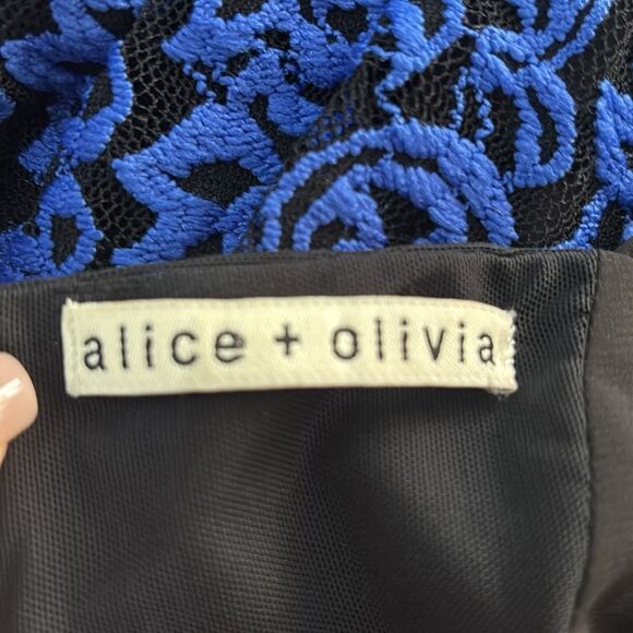 Alice+ Olivia Elegant Royal Blue Lace Evening Gown, US2 - Picture 10 of 11